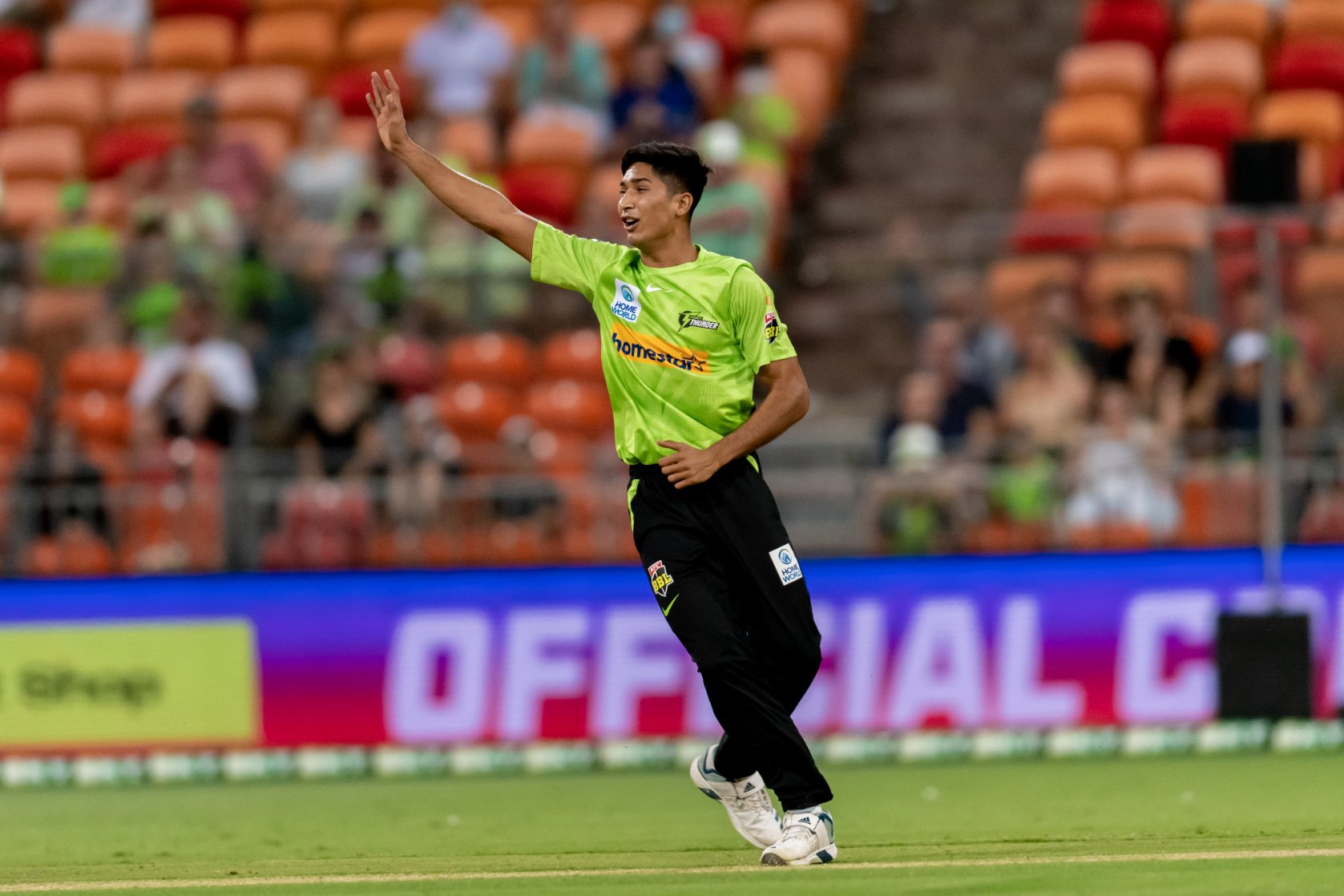 BBL 2021-22 | Mohammad Hasnain reported for suspect bowling action in BBL