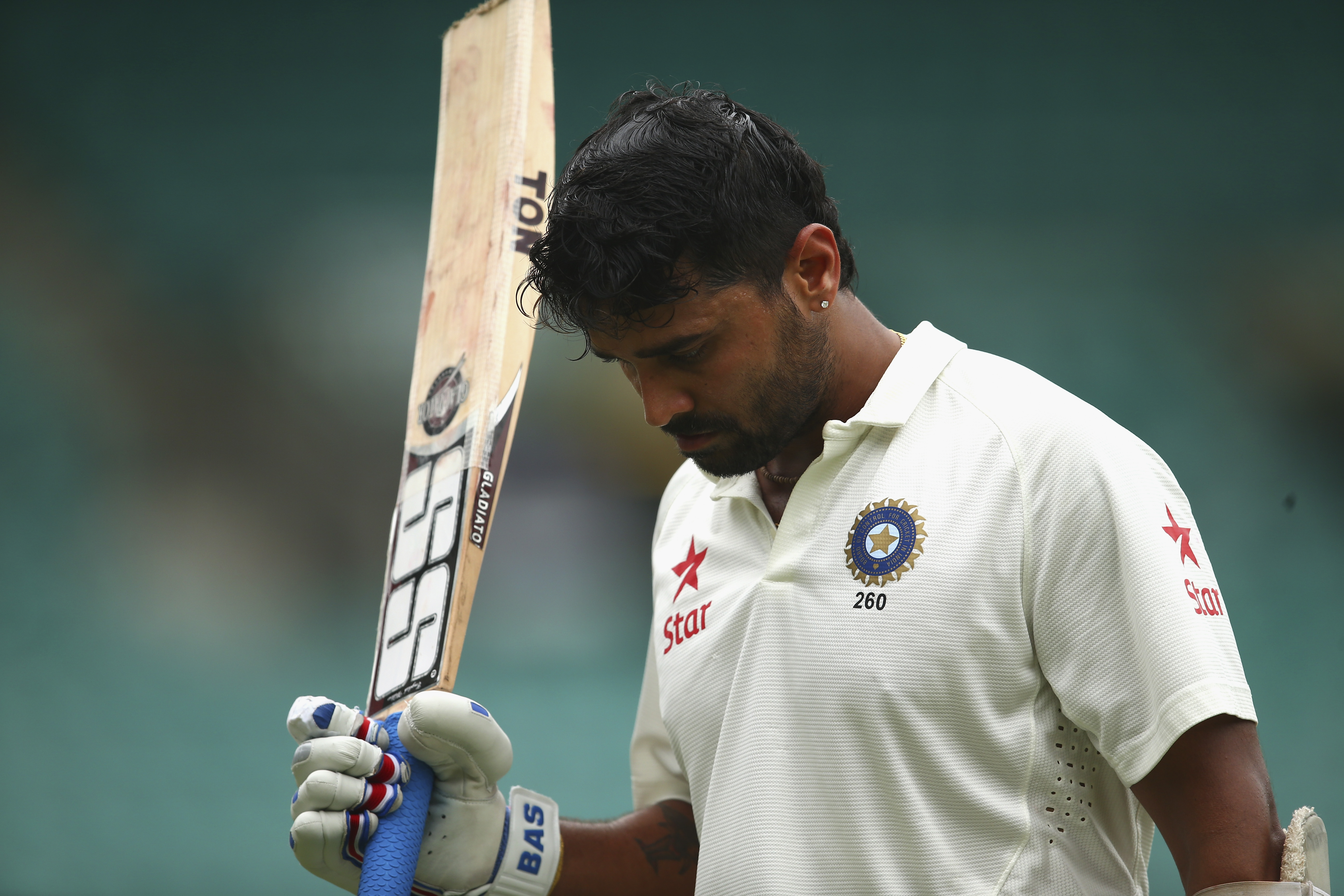 VIDEO | Murali Vijay bats left-handed as R Ashwin mimics Kedar Jadhav’s action