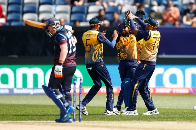 ICC World T20 | Twitter reacts as Maheesh Theekshana 'shoots dagger' into Namibia's heart with epic sendoff for David Wiese