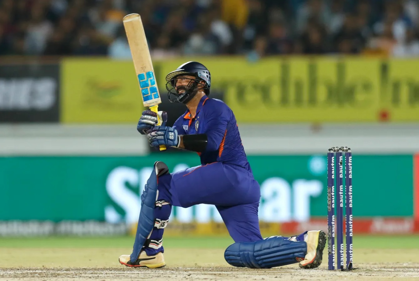 Asia Cup 2022 | Preferring Dinesh Karthik over Rishabh Pant was right decision against Pakistan, reckons Harbhajan Singh 