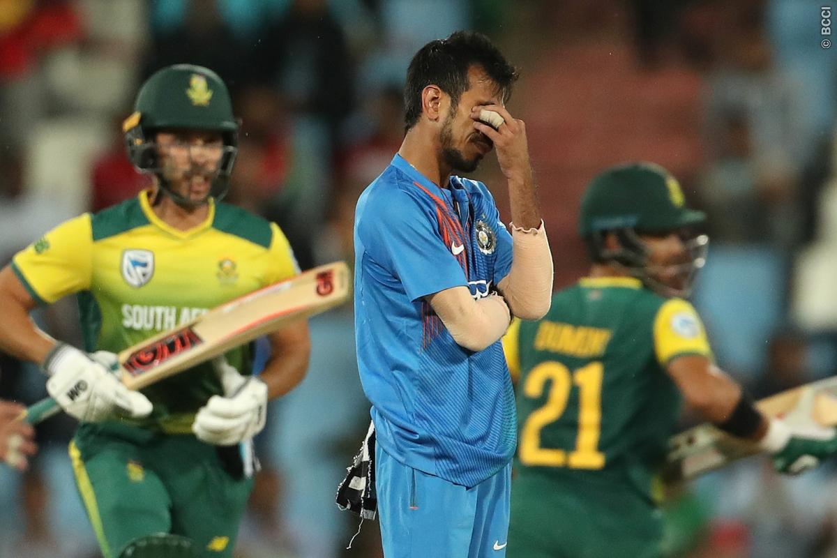 VIDEO | Yuzvendra Chahal left stunned after MS Dhoni misses a possible match-winning stumping in 2nd T20I