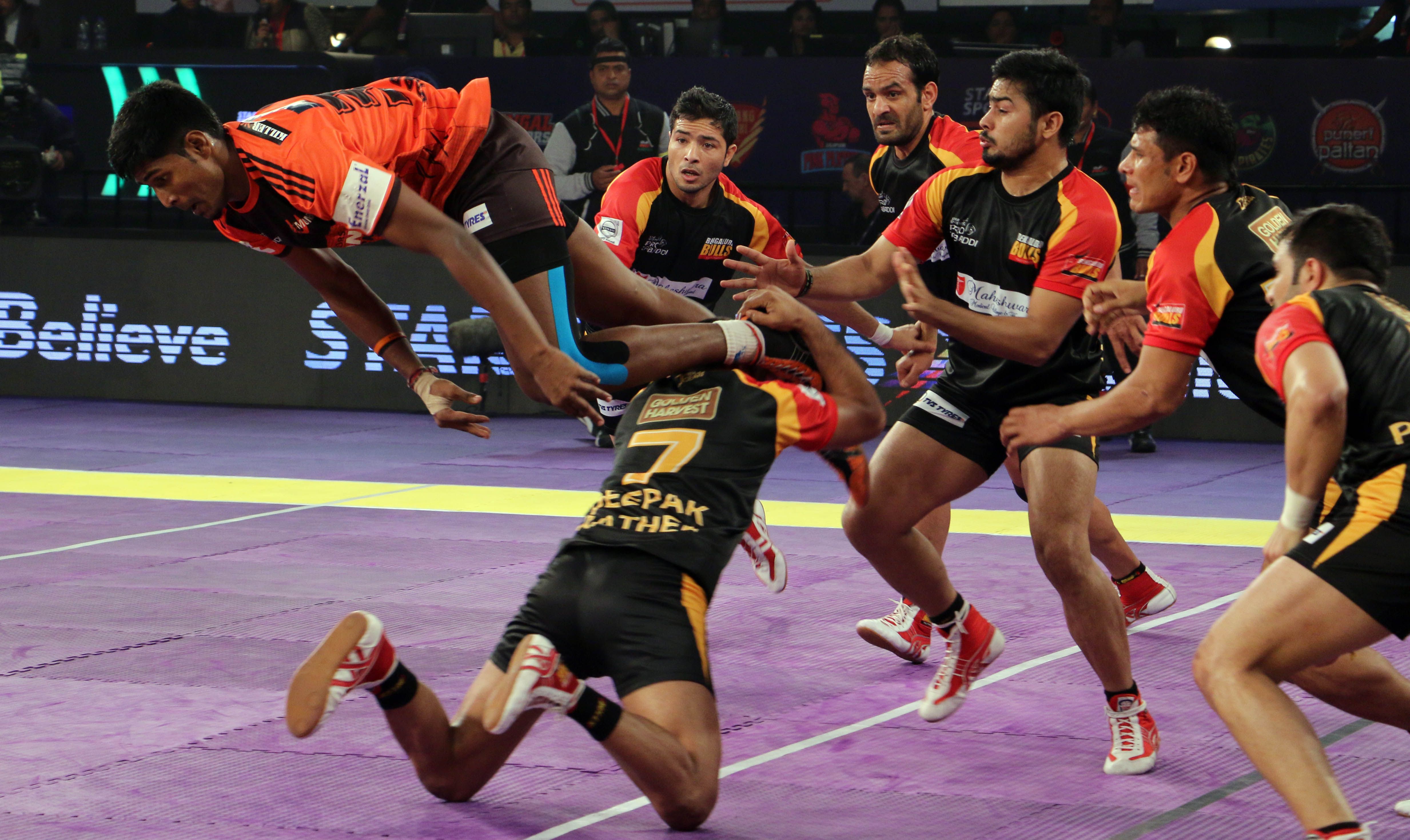 Pro Kabaddi: U Mumba edge Bengaluru Bulls in thrilling encounter