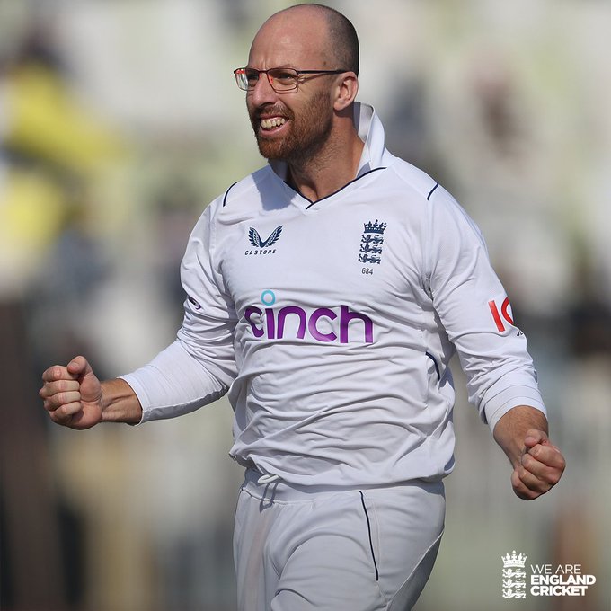 PAK vs ENG | Twitter reacts to Jack Leach rendering bowled Mohammad Rizwan clueless with drift, turn and dip