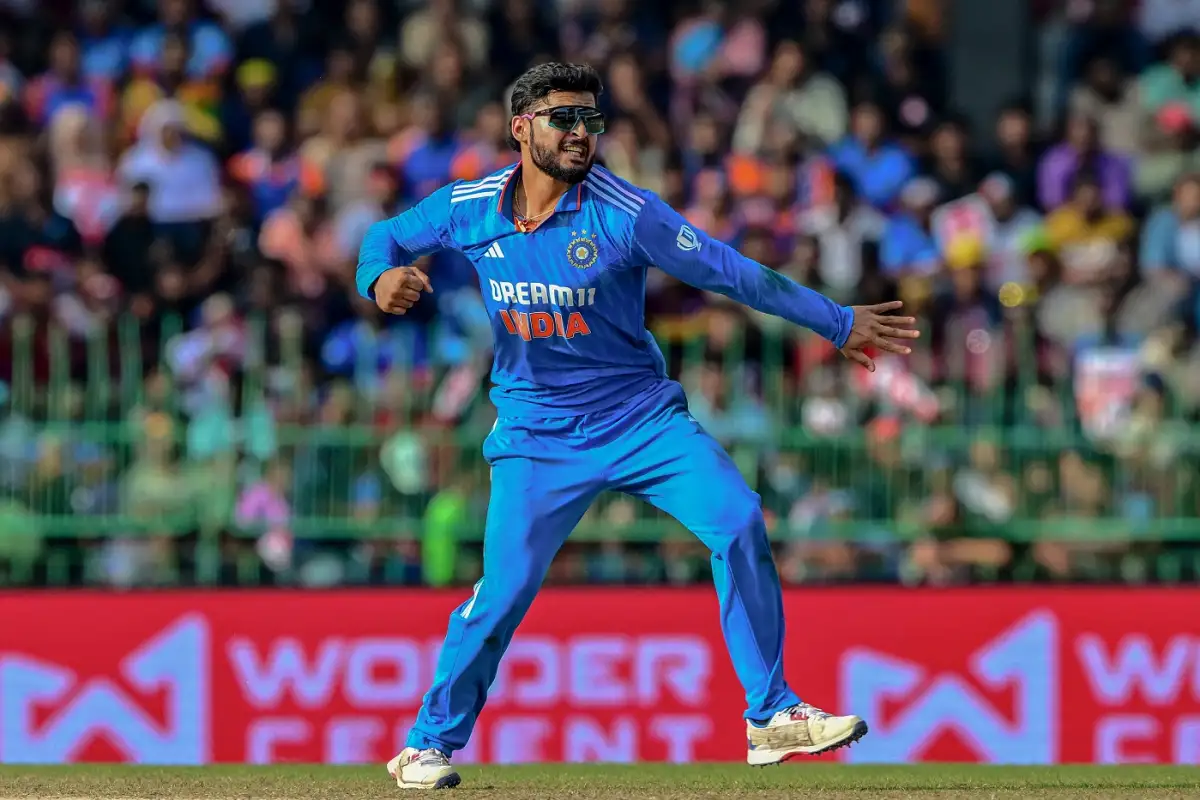 IND vs BAN | Twitter dazed as Parag's absurd bowling antics result in rarest of backfoot no-balls