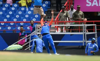 ‌IND vs AUS | Twitter calls Axar Patel ‘desi Spiderman’ after one handed screamer at the ropes