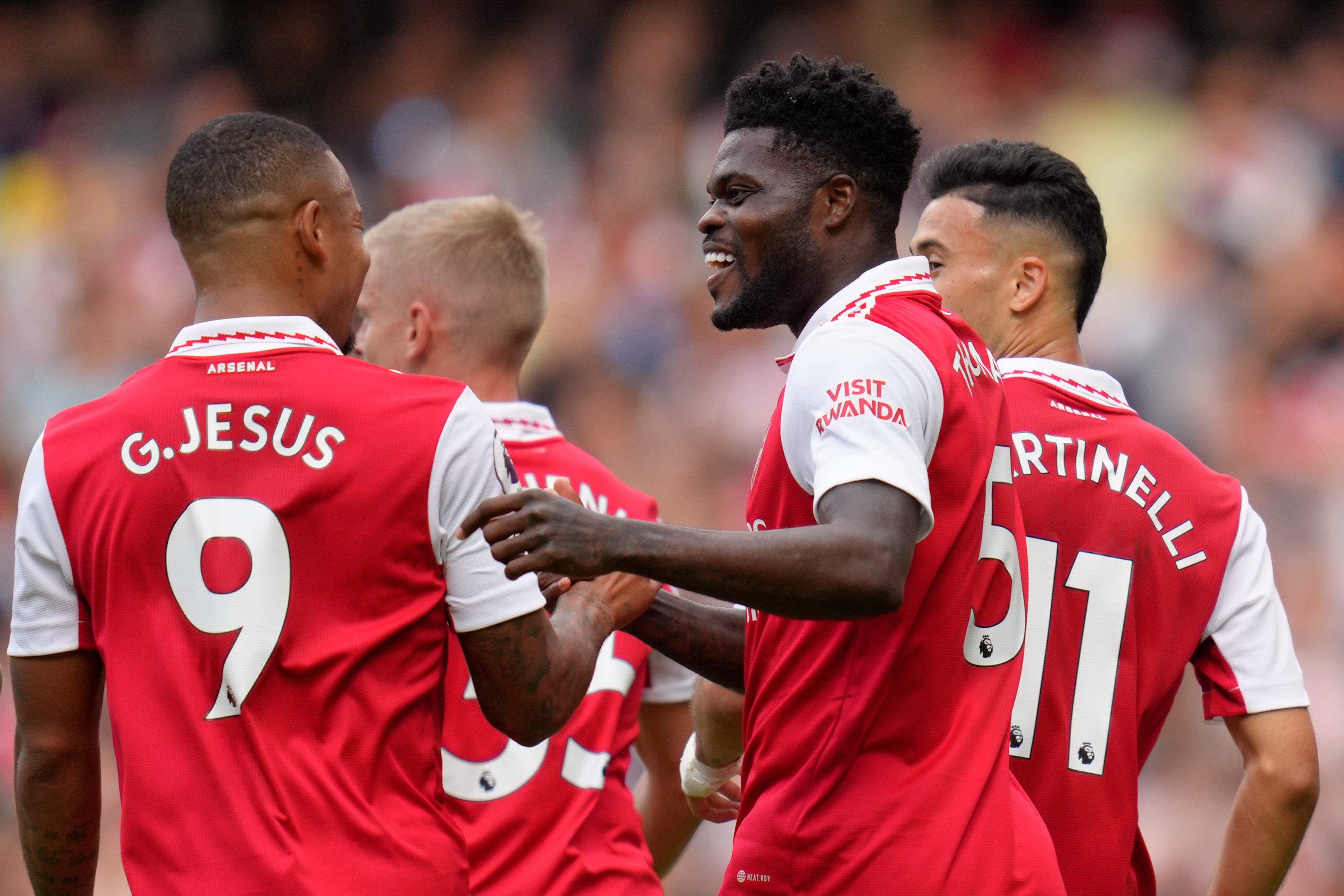 WATCH | Thomas Partey stuns Tottenham and Emirates Stadium with glorious opening goal