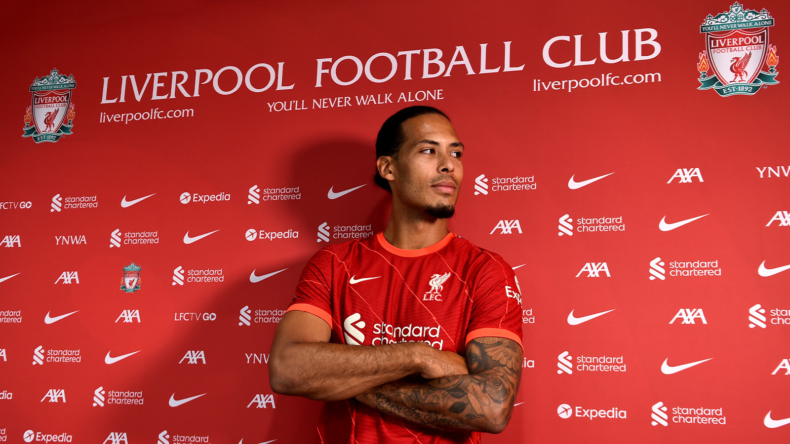 Virgil van Dijk signs new long-term contract with Liverpool until 2025