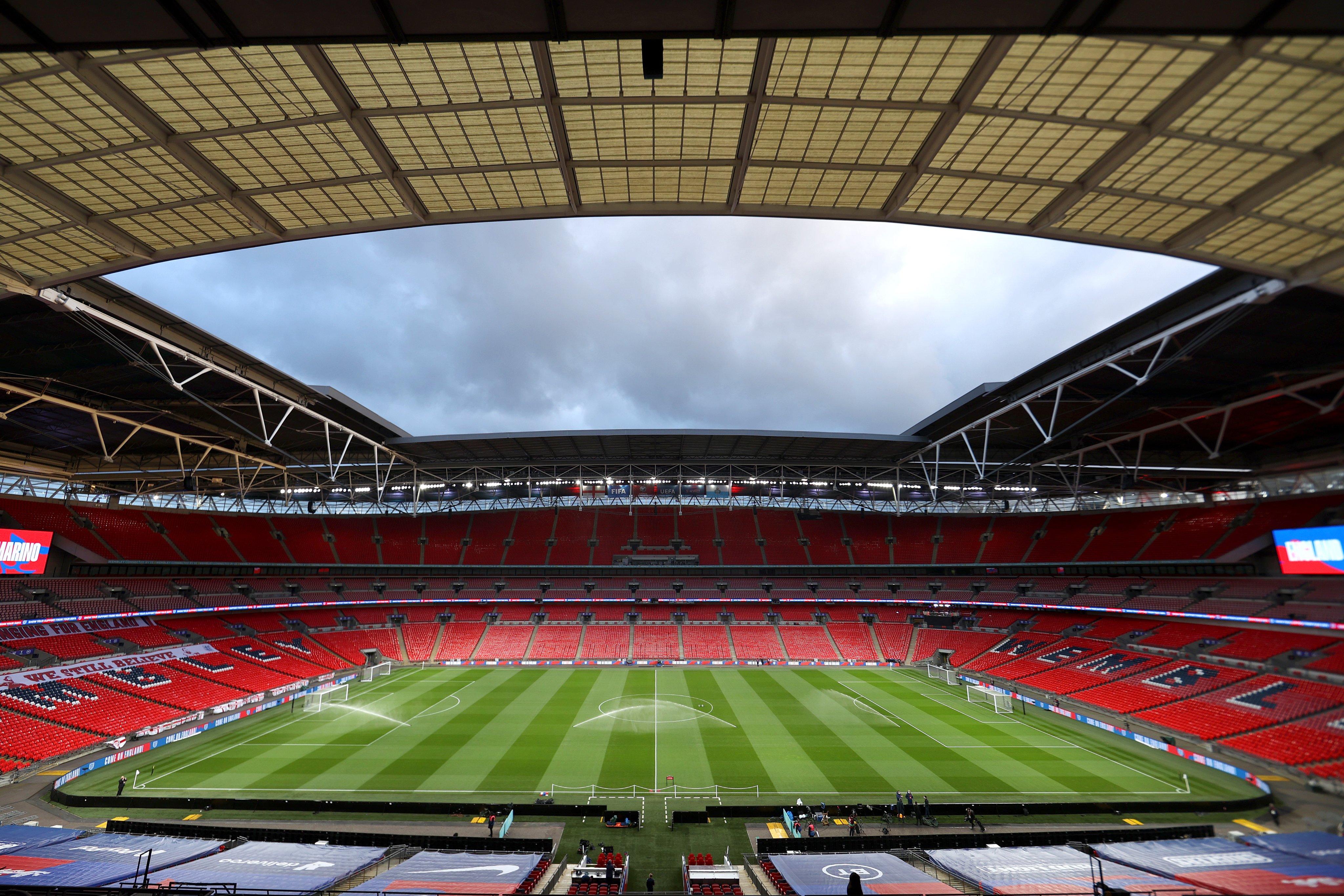 Manchester City and Tottenham to each have 2000 fans at Carabao Cup final