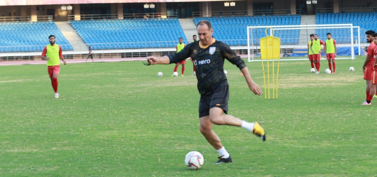 Igor Stimac hints at including overseas citizens in Indian football team