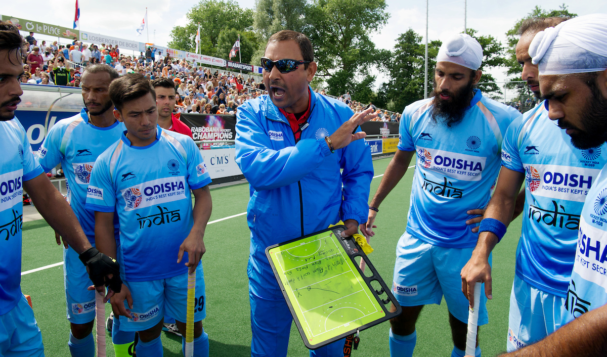 After sacking, Harendra Singh blasts Hockey India's interfernce in team selection